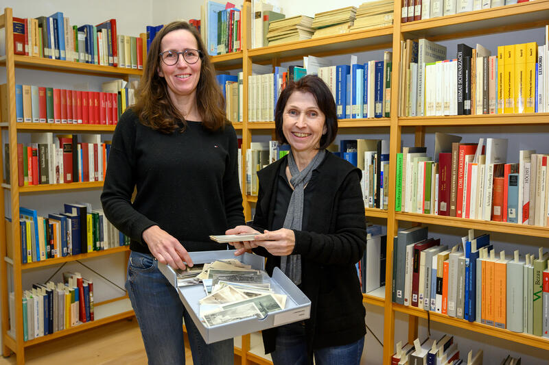 v.l.n.r.: Dr. Julia Lorenzen und Hildegard Nagler